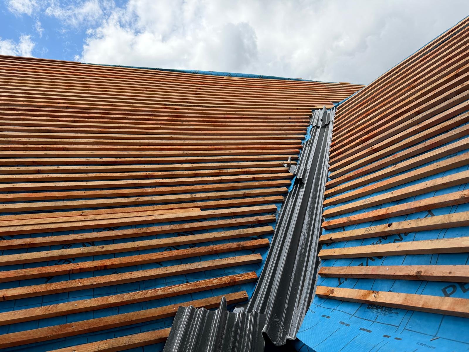 Roof repair service