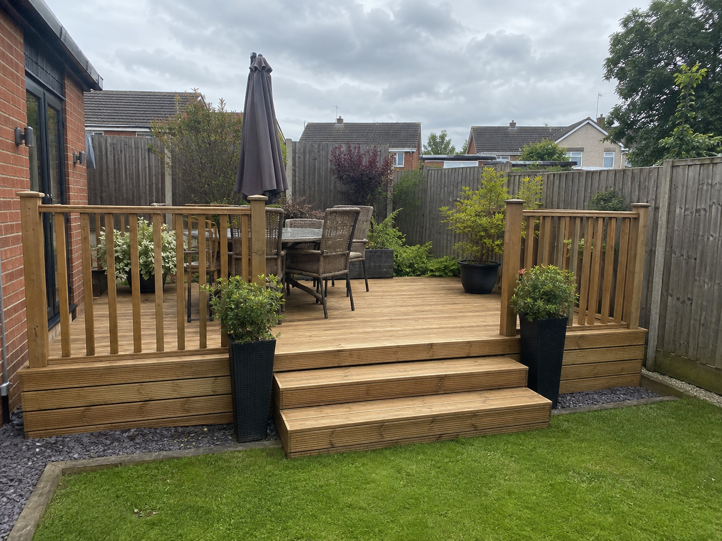 Decking steps and finishing details